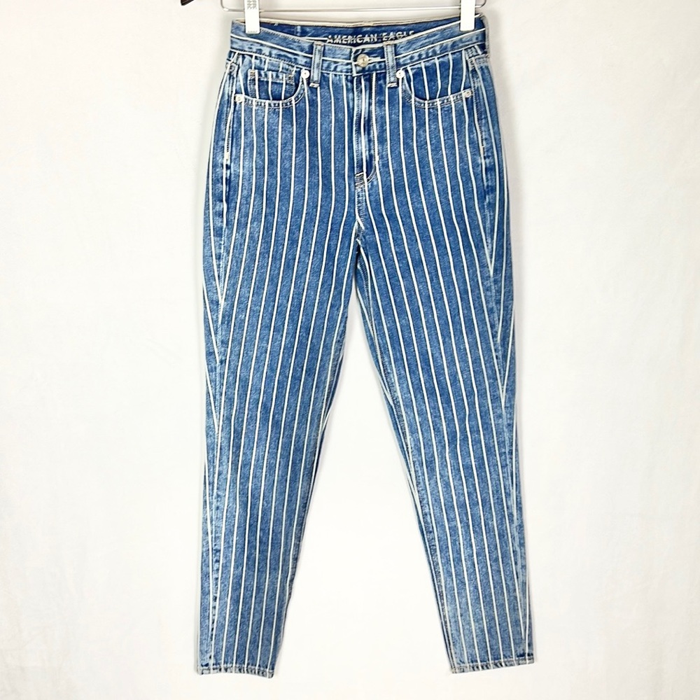 AMERICAN EAGLE 🦅| 👖 Blue White Striped “MOM JEAN” Style High-Rise Denim Jeans